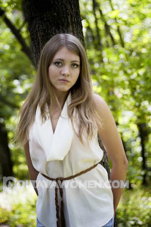 141528 - Anna Age: 25 - Ukraine