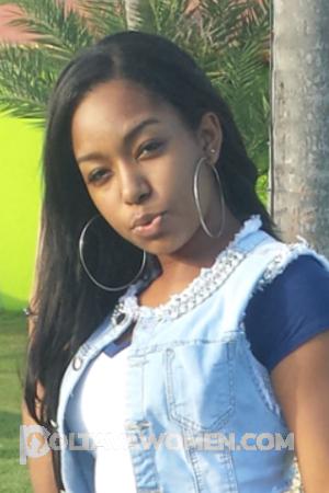 172253 - Grismelsy Age: 26 - Dominican Republic