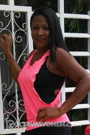 179081 - Yeimi Age: 39 - Colombia