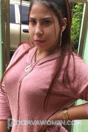 194499 - Mirtha Age: 32 - Dominican Republic