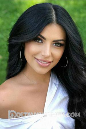 204099 - Diana Age: 33 - Russia