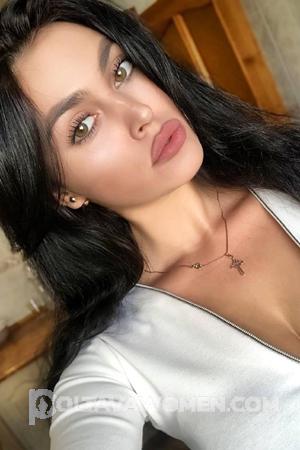 204107 - Larisa Age: 25 - Ukraine