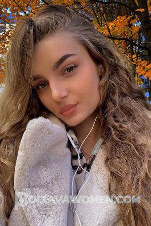 205490 - Yuliya Age: 19 - Belarus