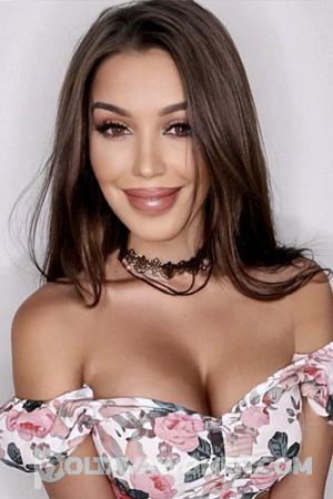 210487 - Karina Age: 20 - Germany