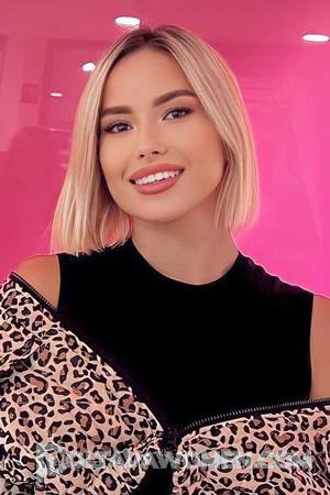 215626 - Diana Age: 25 - Ukraine