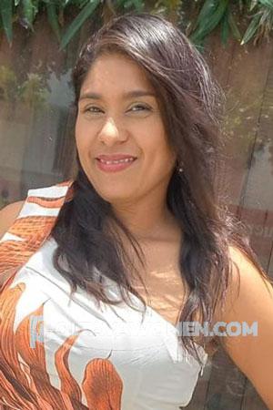 216373 - Dinayra Age: 42 - Colombia