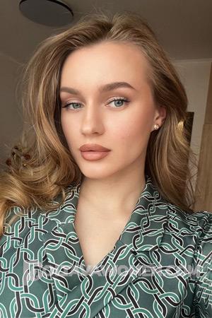 216512 - Anna Age: 23 - Ukraine