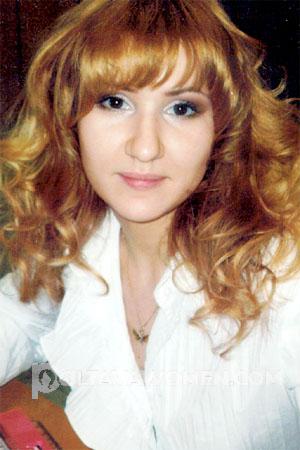 84405 - Alena Age: 31 - Russia