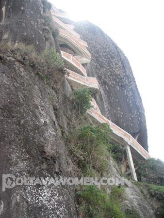 sexy-latin-women-034