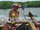 cartagena-women-boat-1104-10